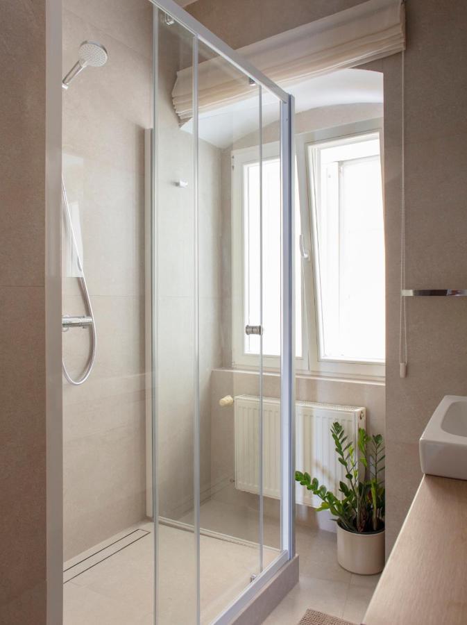 Bastova Apartment Bratislava Eksteriør billede