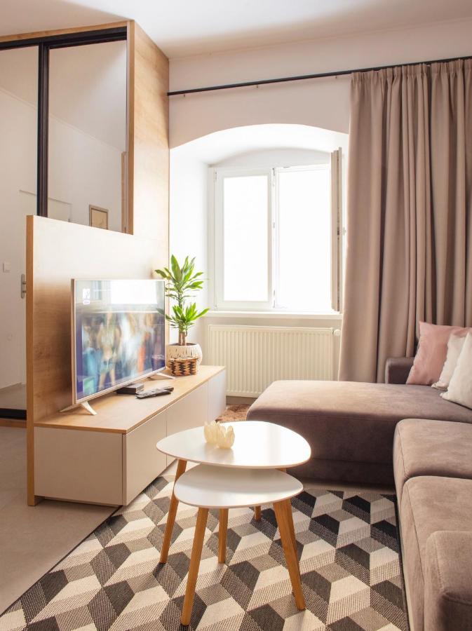 Bastova Apartment Bratislava Eksteriør billede